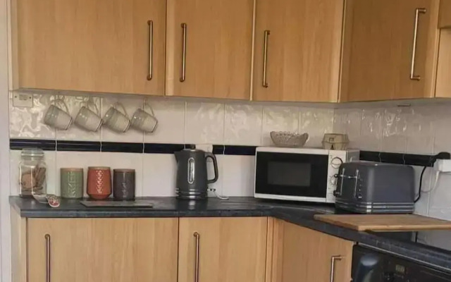 Quackers-seaside Village-pet Friendly-parking-