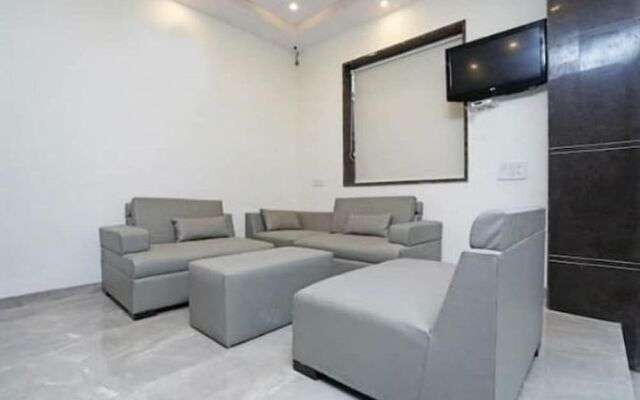 Airport Hotel Golden Blue