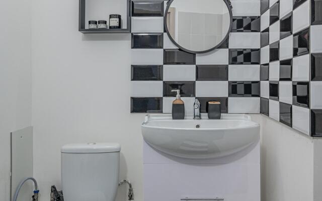 Лайт Апартаменты на улице Академика Парина 41/2