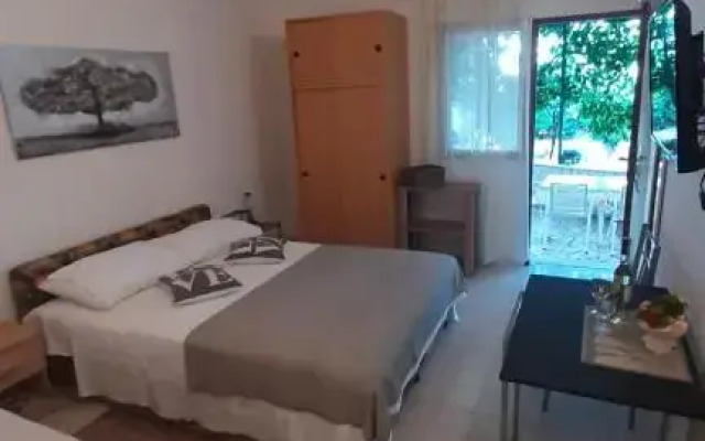 Apartments Žeki - 20m from sea