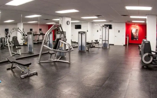 Delta Hotels by Marriott Utica