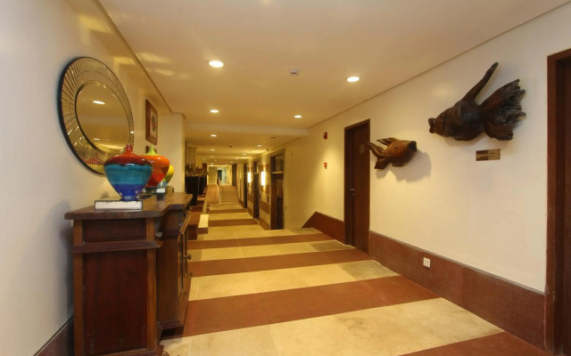 Crown Regency Beach Resort
