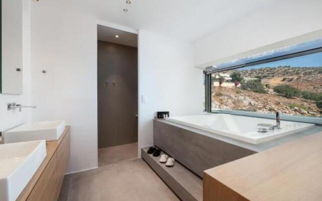Flat 4 Bedrooms 3 Bathrooms - Souda