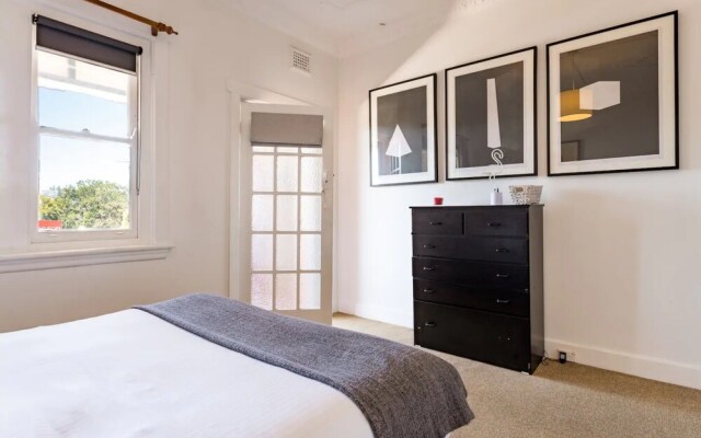 Bright Bondi Beach Pad