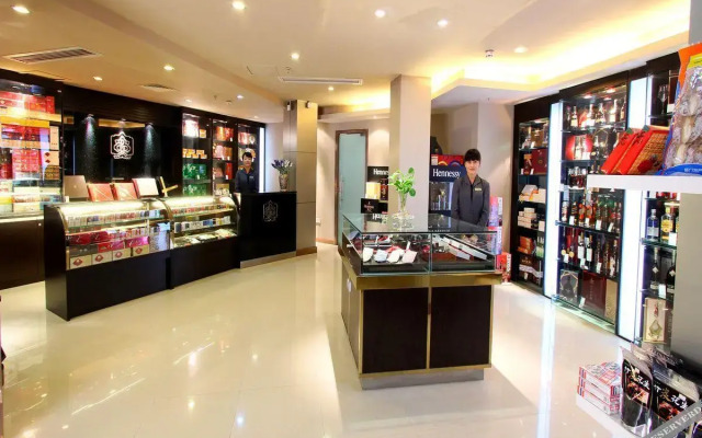 Lujiang Harbourview Hotel