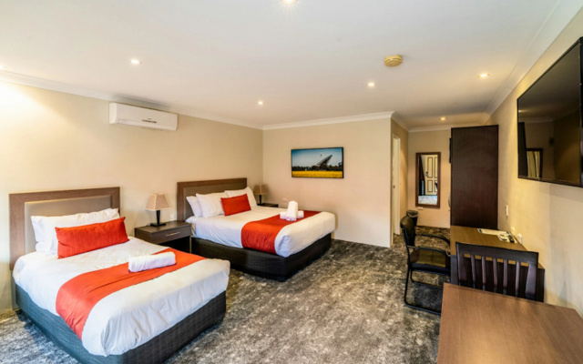 Quality Inn Parkes International – Guest Rooms – Parkes