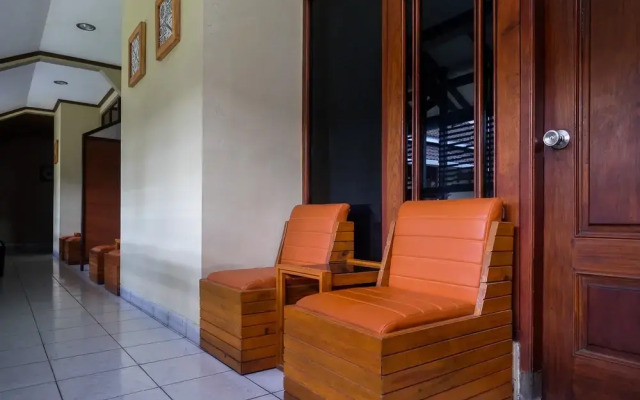 Urbanview Hotel Syariah Wisnugraha by RedDoorz
