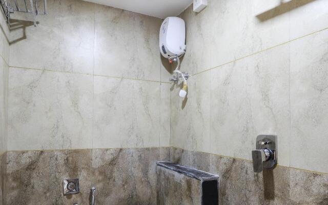 OYO 41858 Hotel Rose Gold