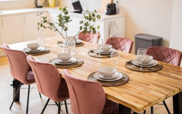 Serviced 3BR Apartment in Utrecht