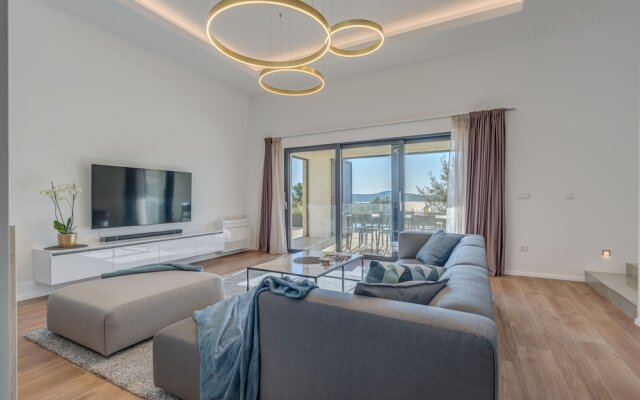 Sea Bliss Luxury Villa - Sevid