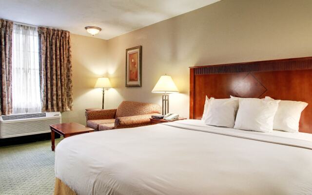 Howard Johnson by Wyndham Hattiesburg