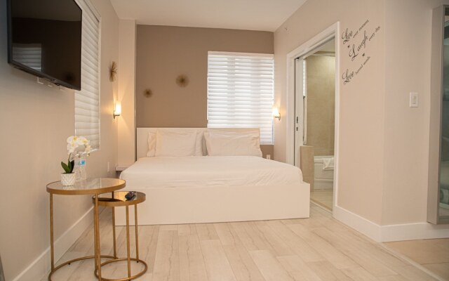 Allure Suites