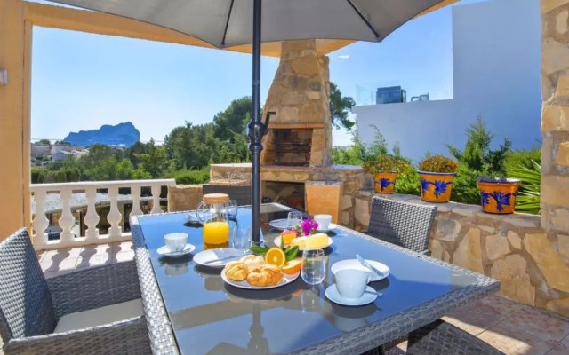 House Nadine Calpe/Calp