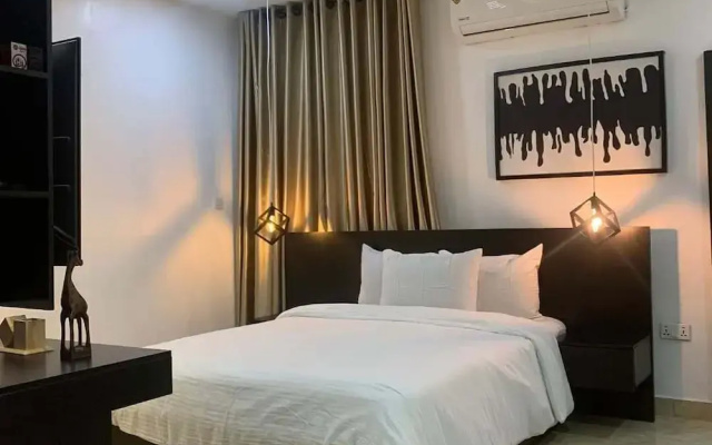 Sterling Shortlet Apartment  and Suites