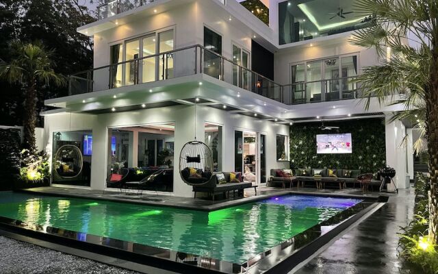 Premium Pool Villas Pattaya