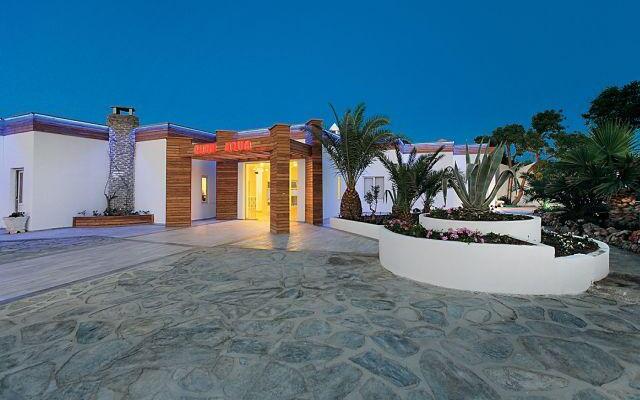 Tenedos Hotel
