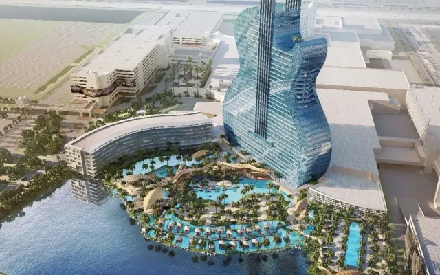 Luxury 2 BR Condos with Balcony
