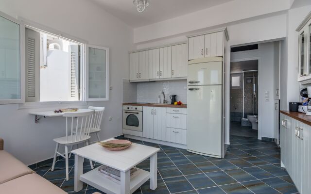 Michalakis Seaside Suites Milos