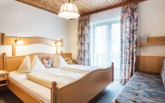 Apartment in Kleinarl Near Ski Lift