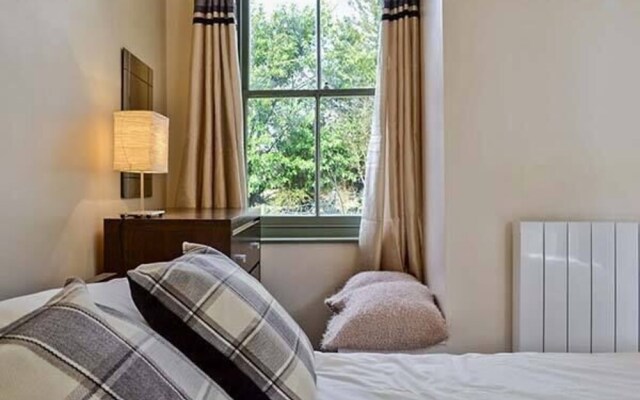 Ingle-nook Retreat