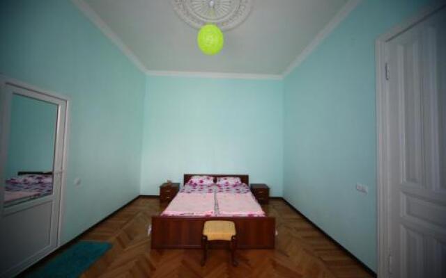 Hostel "Georgianize Yourself"
