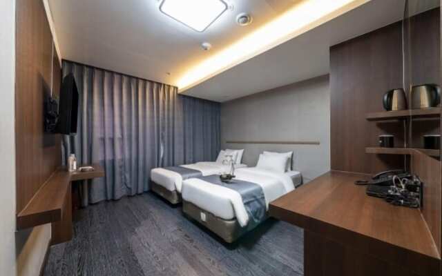 Grand Palace Hotel