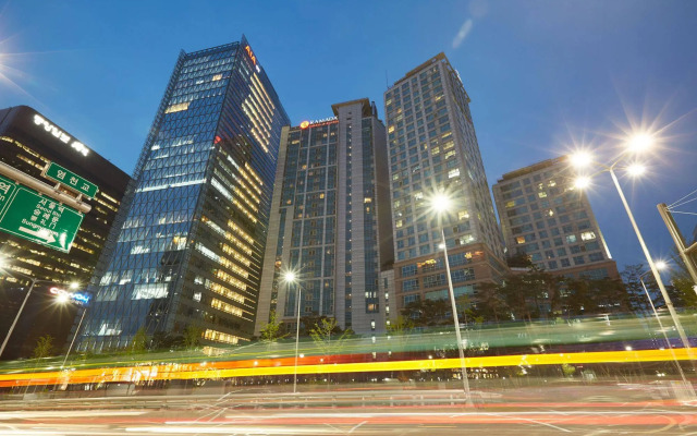 Ramada Hotels & Suites Seoul Namdaemun