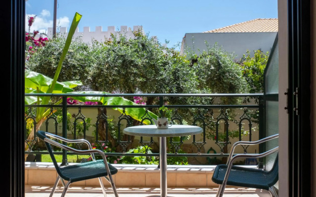 Hotel Loukas Vrachos