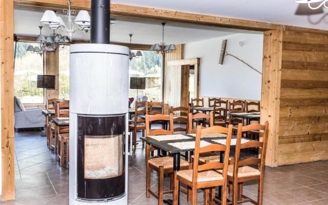 Les Chemins Du Leman