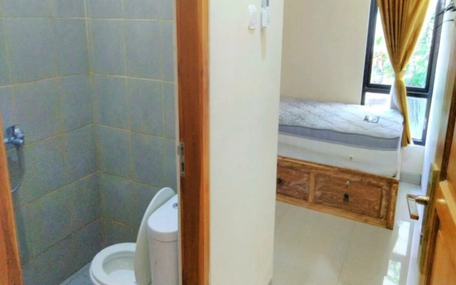 Comfy Tower House – Bathroom – Surakarta