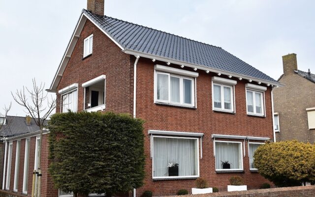 Holiday Home in Den Helder With Private Terrace and Garden