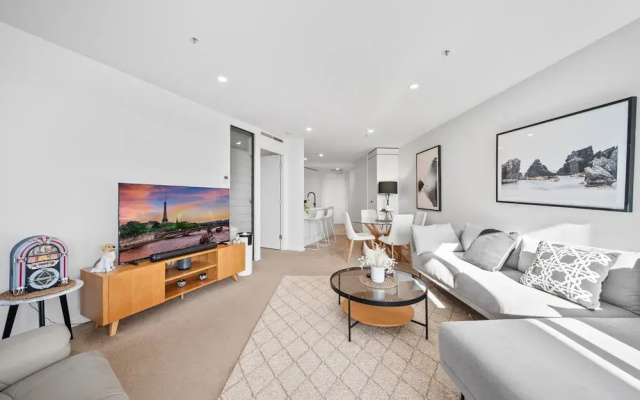 Stylish 2-bed Apartment in Canberra CBD