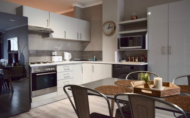 Spacious 1 Bedroom City Centre Apartment