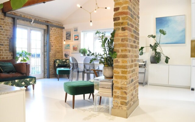 Stunning Warehouse Conversion in Great Location