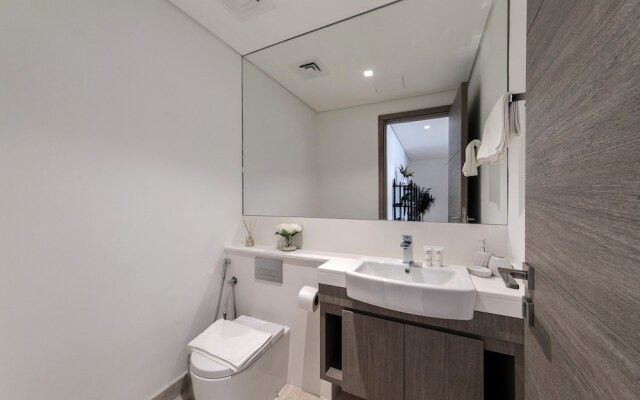 Luxe 3BR with Burj Khalifa view