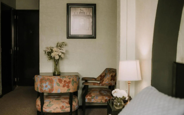 Hotel Leon