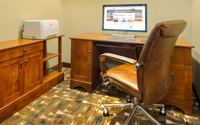 Kalamazoo Hotel and Suites