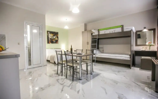 Del Sol Meteora Luxurious Family Suites2