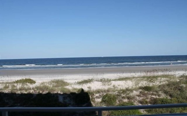 Tradewinds 24