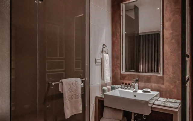 Somer Chew Hotel