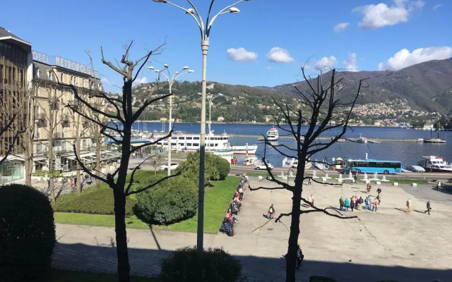 Como Lake Suites