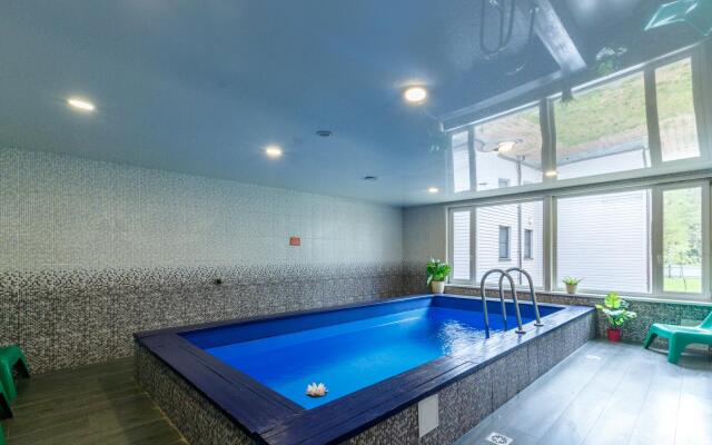 Праздничный Дом