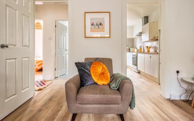 Leven Apartment West Bridgend Dumbarton near Loch Lomond
