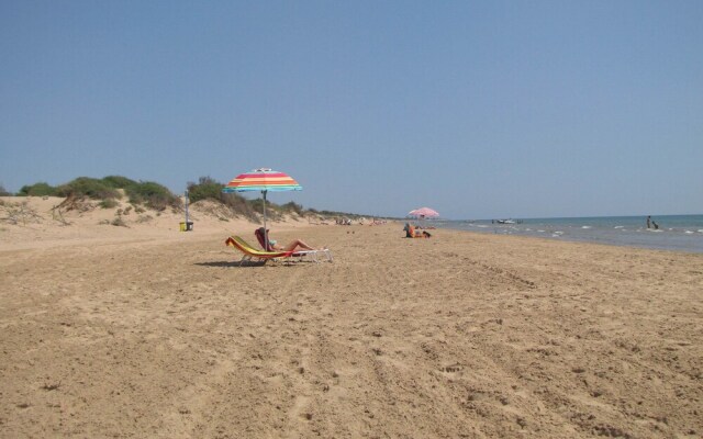Sabbia1 CaseSicule, Apartment in the City Center and beside the Main Square, Beach at 100 m, Wi-Fi