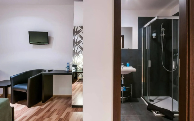 VV Hotel