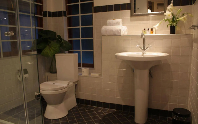 Northcliff Manor Guest House