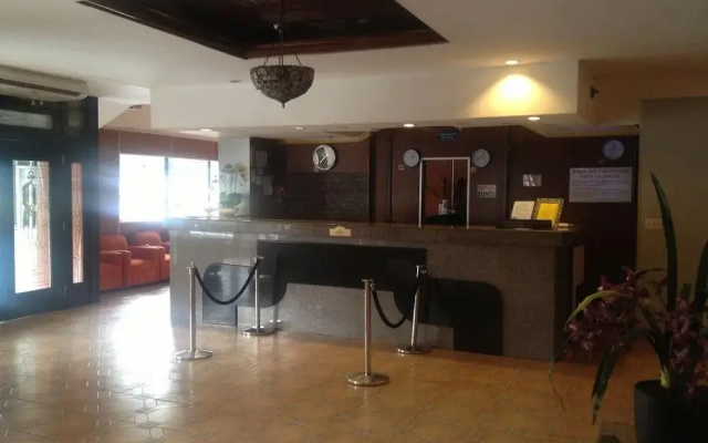 Hotel Costa Inn