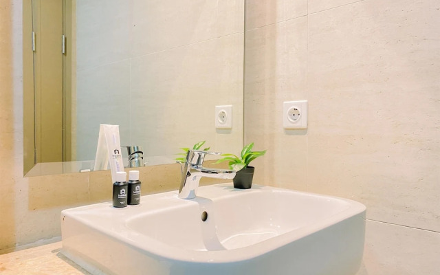 Good Place And Strategic Studio Gold Coast Apartment Pik