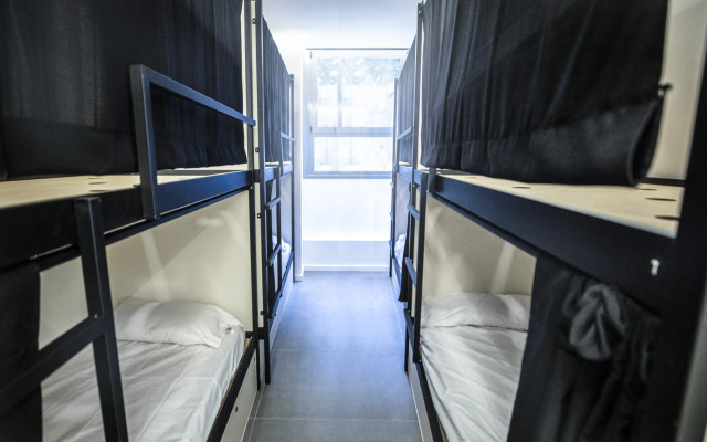 MYD Madriz Hostel