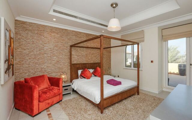 Kennedy Towers - Frond M Villa